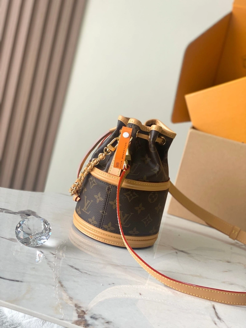Practical LX Bucket Bags 5583
