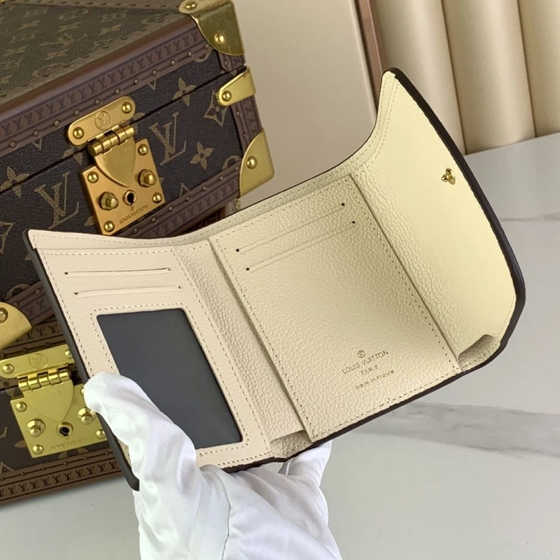 Trendsetting LX Wallets 3622