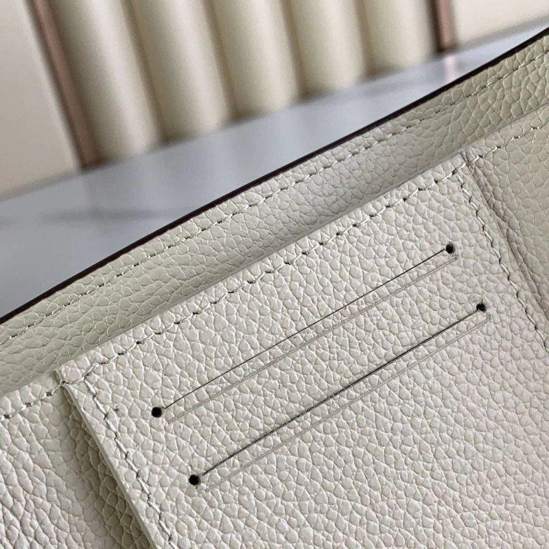 Trendsetting LX Wallets 3622