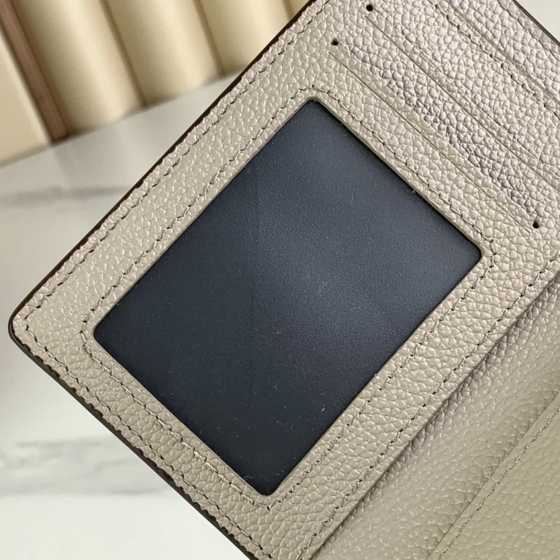 Resilient LX Wallets 3639