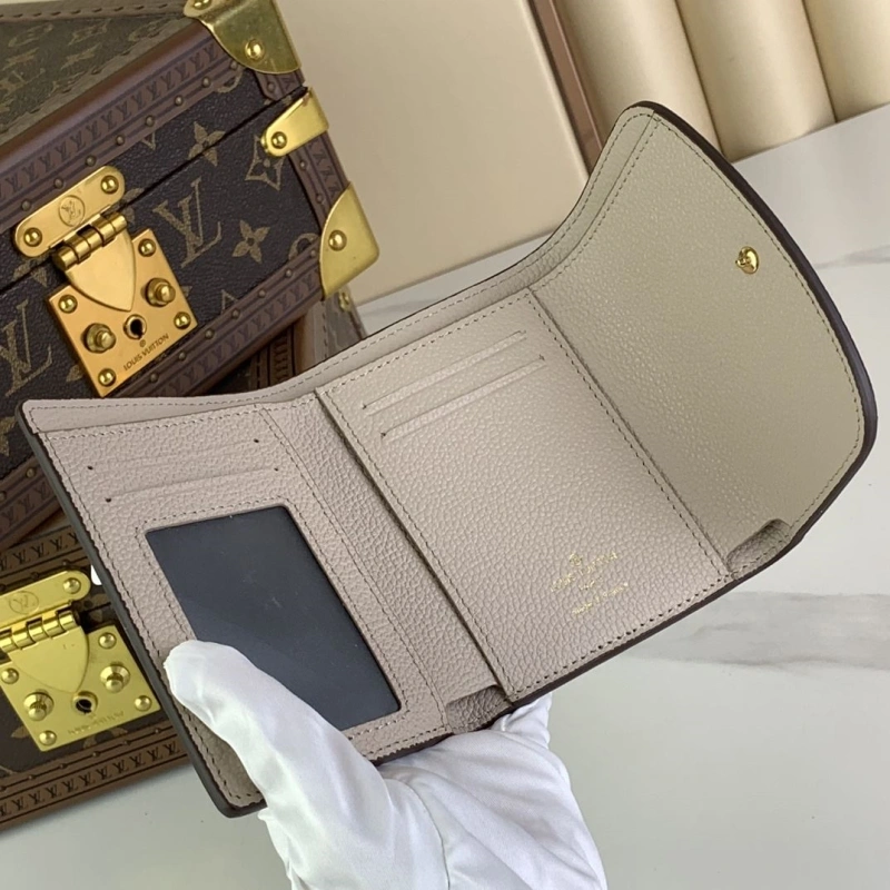 Resilient LX Wallets 3639