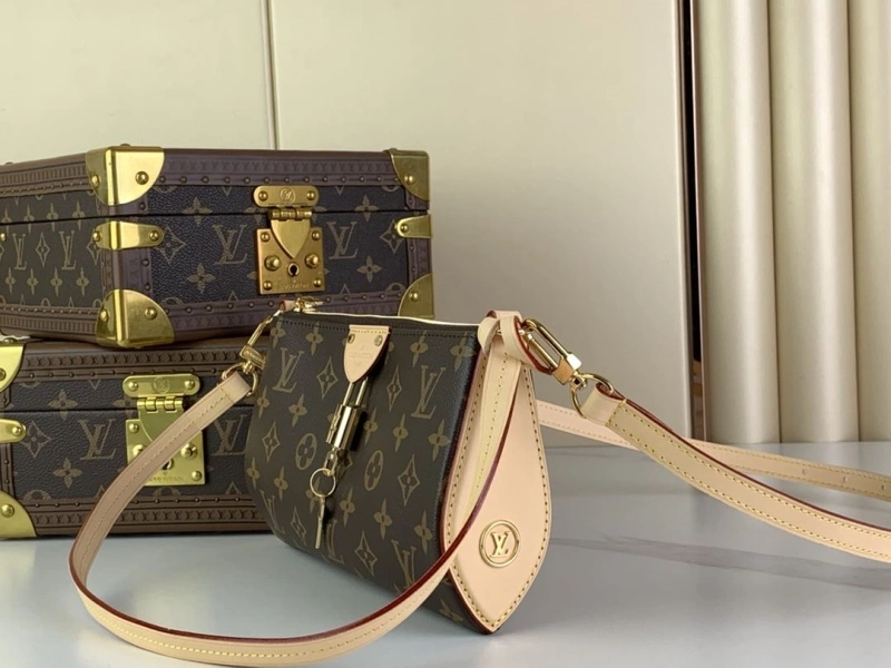 Vibrant LX Satchel Bags 3907