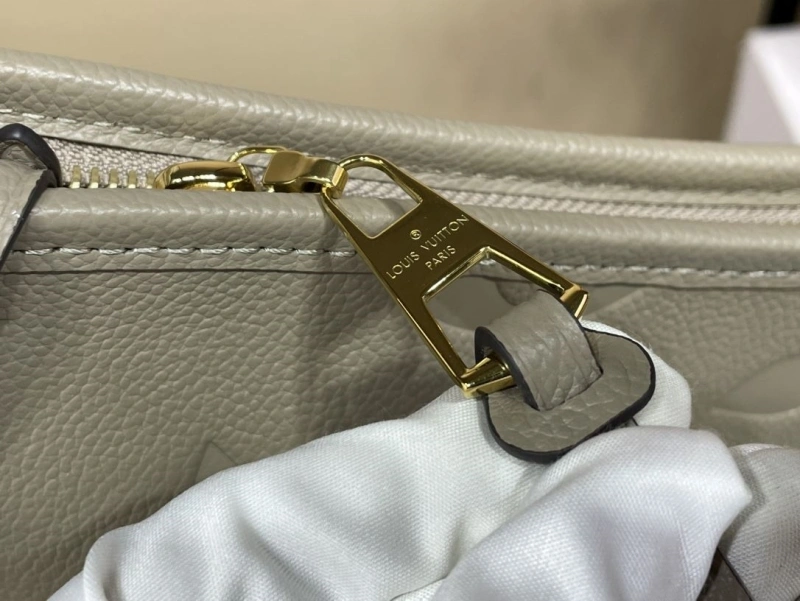 Sophisticated LX Top Handle Bags 3701