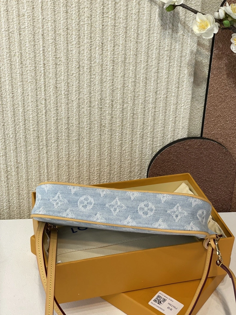 Versatile LX Clutch Bags 3974