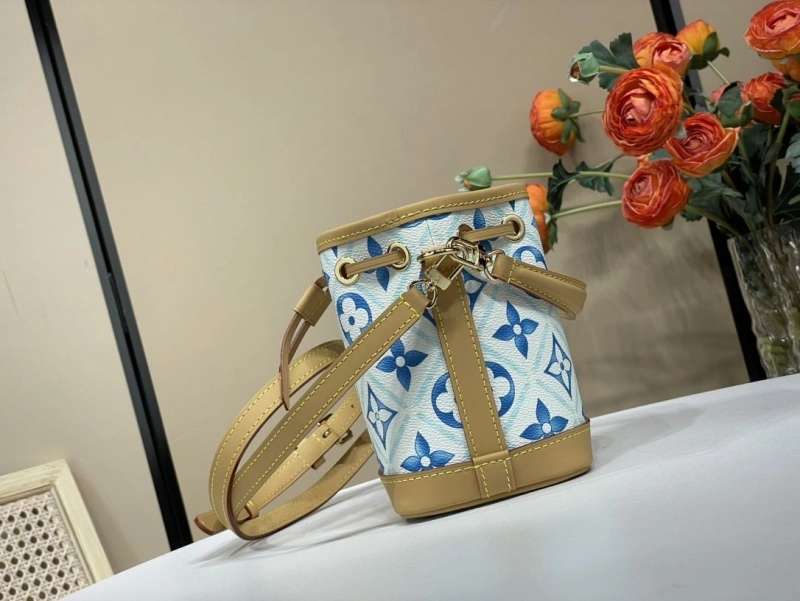DailyWear LX Bucket Bags 4068