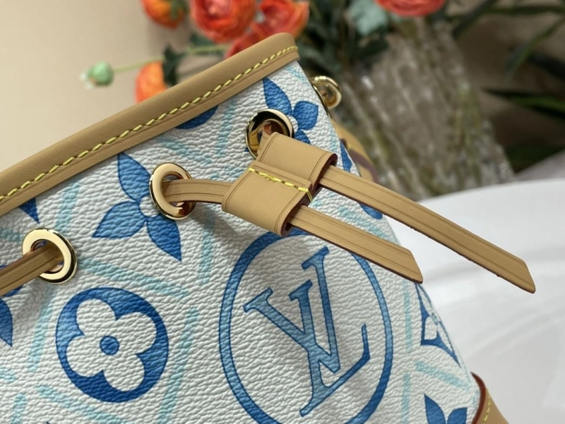 DailyWear LX Bucket Bags 4068