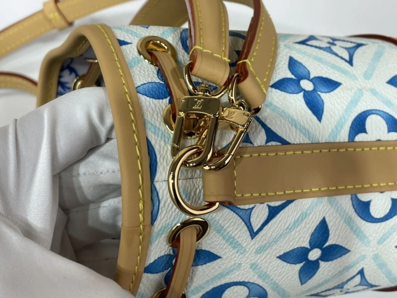 DailyWear LX Bucket Bags 4068