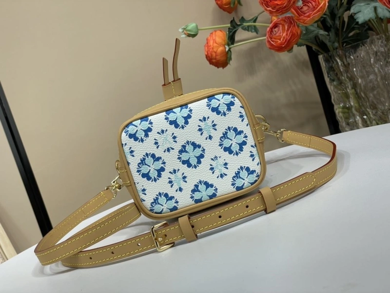 DailyWear LX Bucket Bags 4068