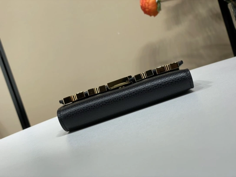 LX Wallets GoAnywhere 3618