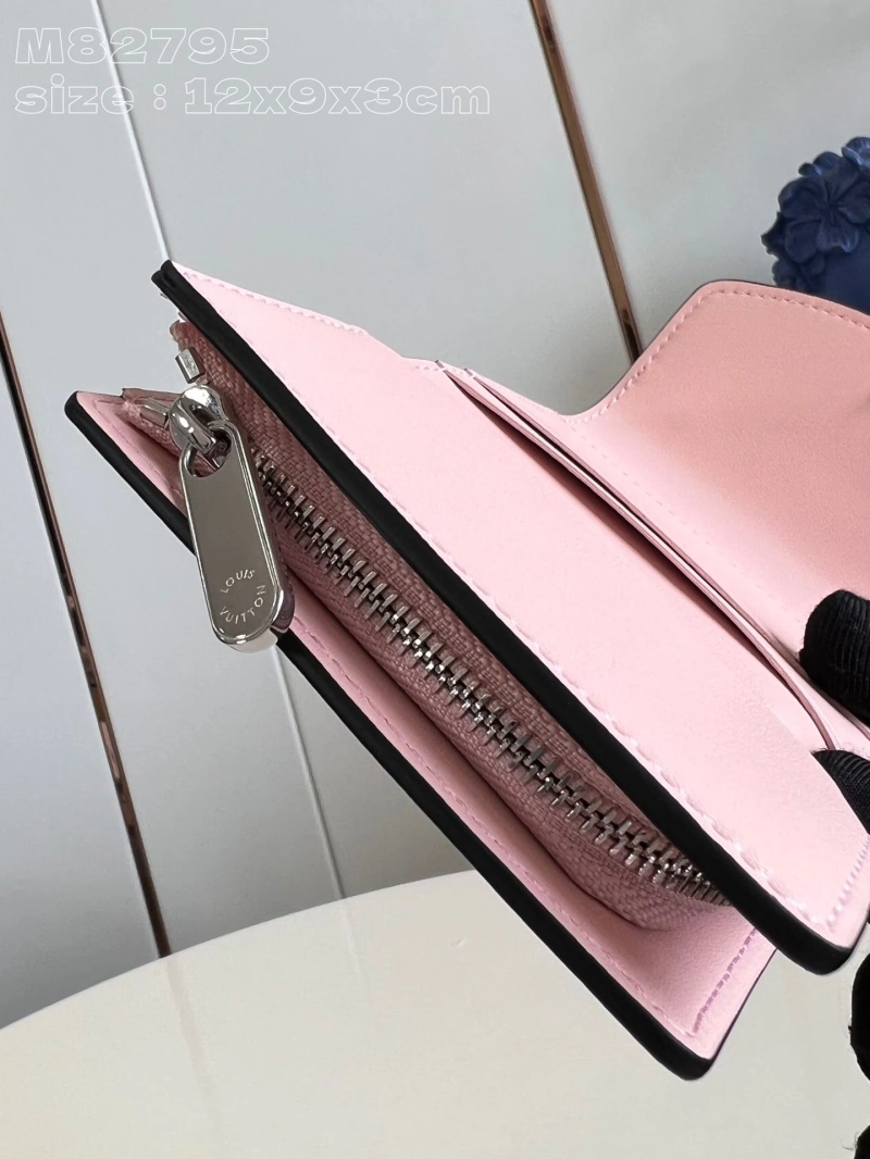 Versatile LX Wallets 3548