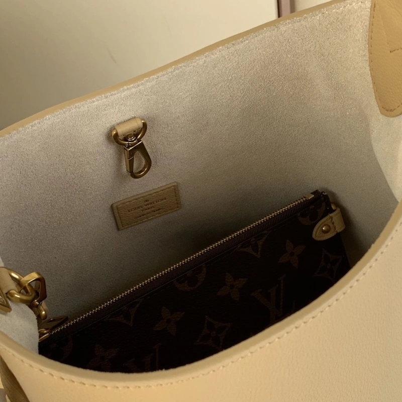 Sleek LX Top Handle Bags 3687