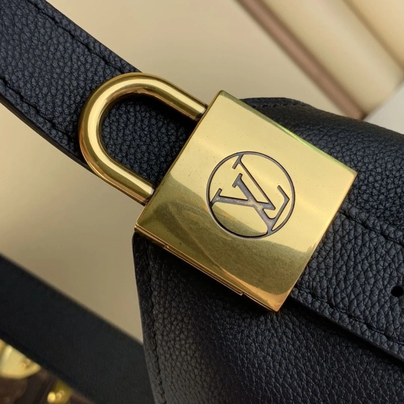 ModernLook LX Top Handle Bags 3692