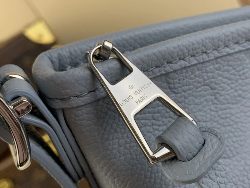 Popular LX Top Handle Bags 3684