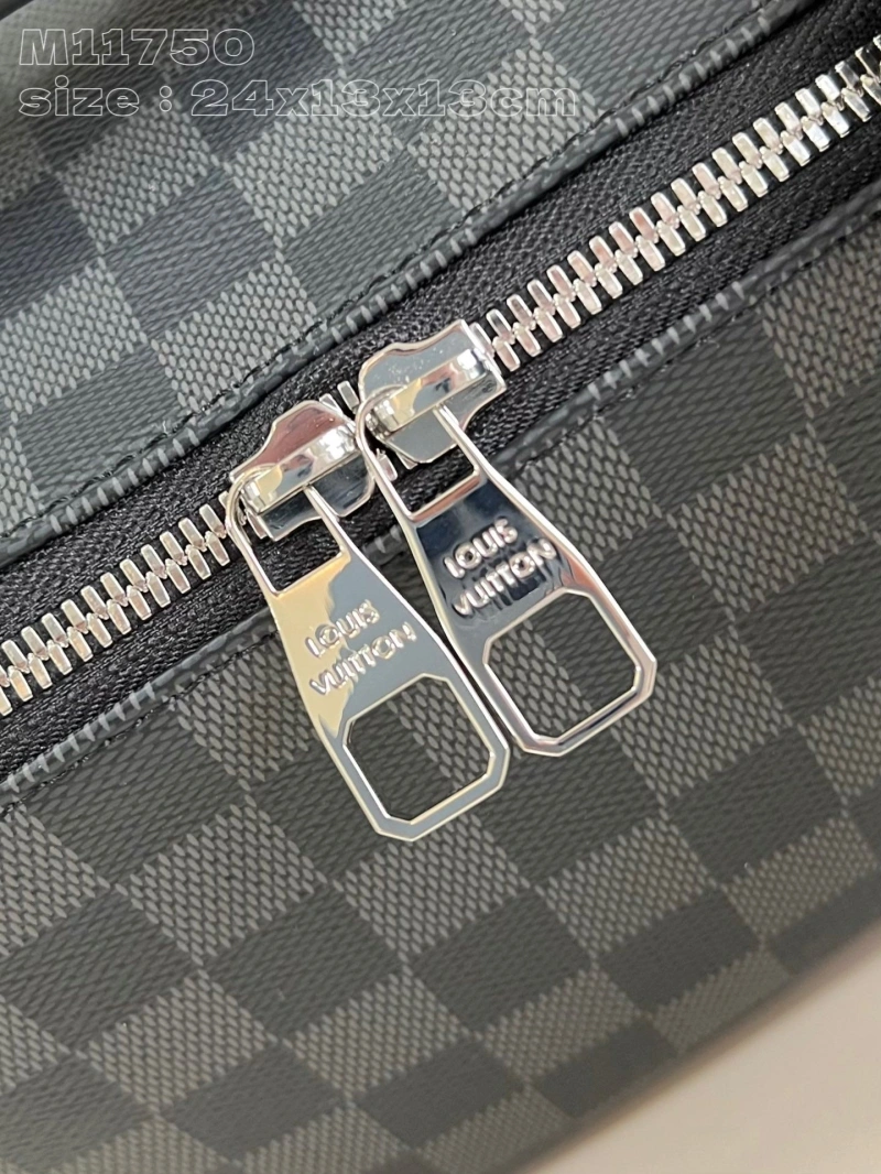 Durable LX Cosmetic Bags 3943