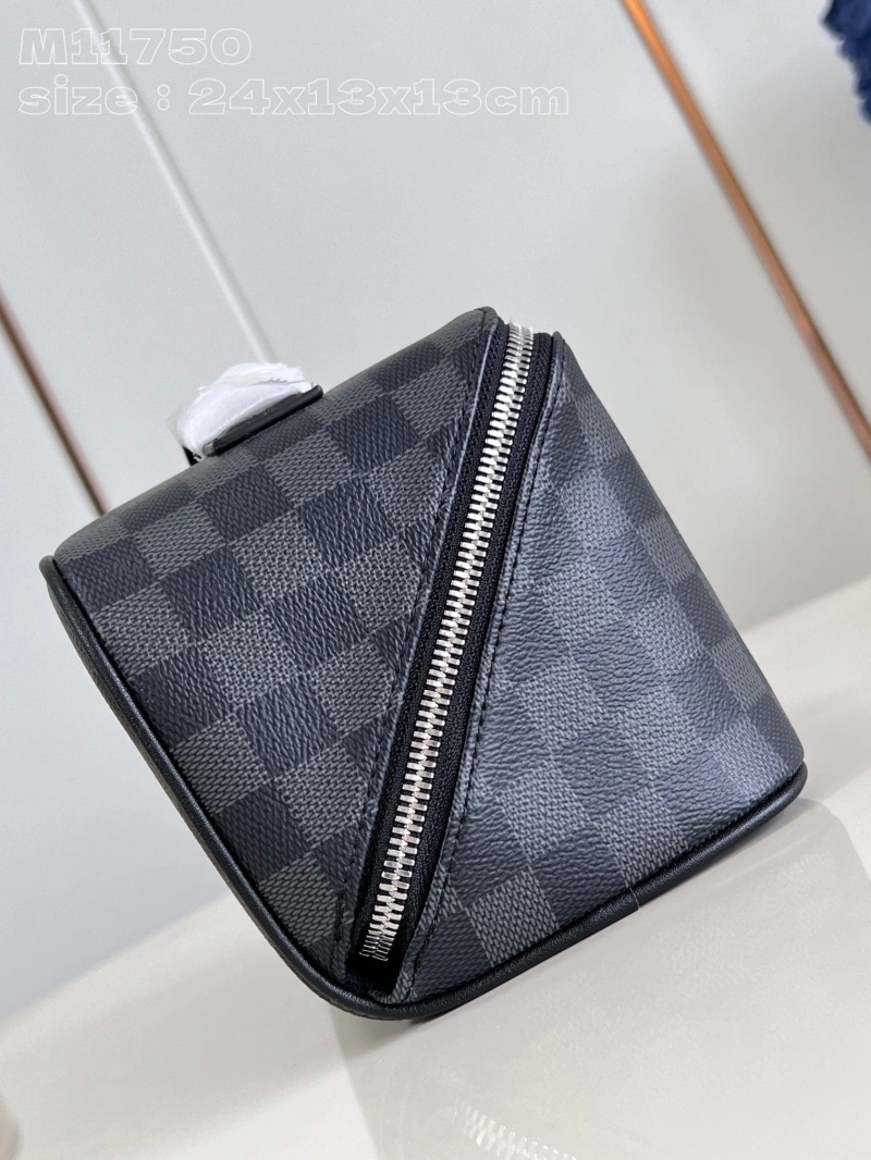 Durable LX Cosmetic Bags 3943