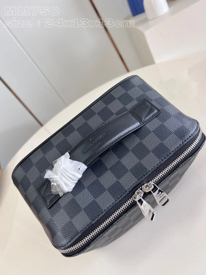 Durable LX Cosmetic Bags 3943