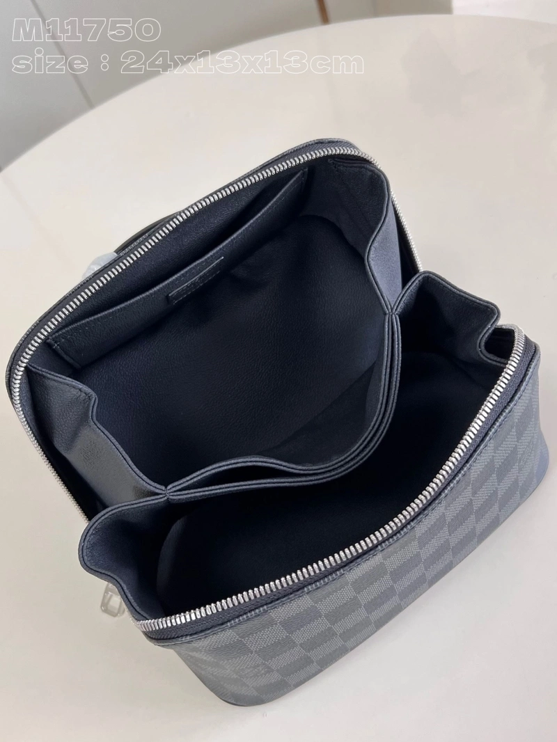 Durable LX Cosmetic Bags 3943
