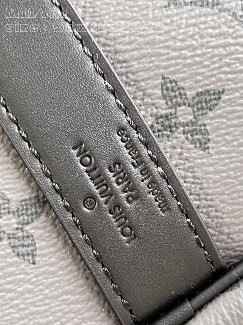 Minimalist LX Travel Bags 3678