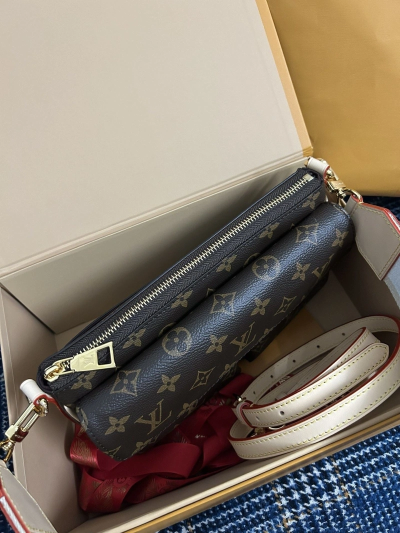 LX Satchel Bags Resilient 3849