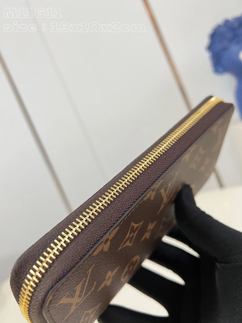 Practical LX Wallets 30