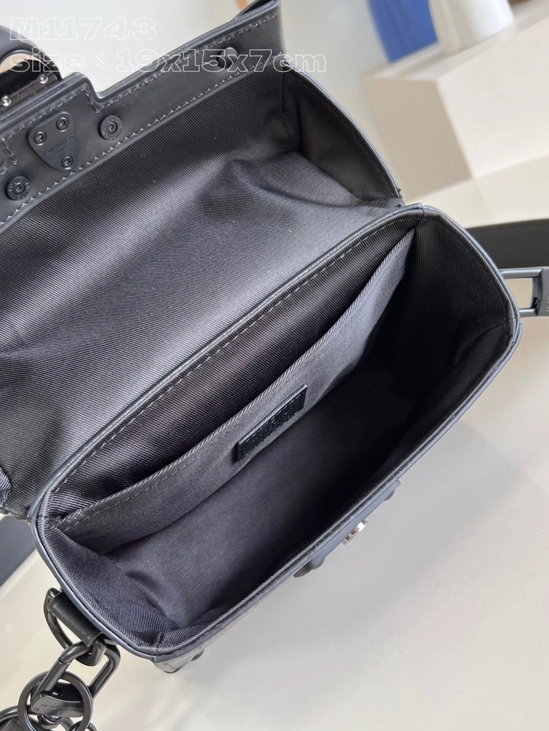 Trendsetting LX Satchel Bags 3826