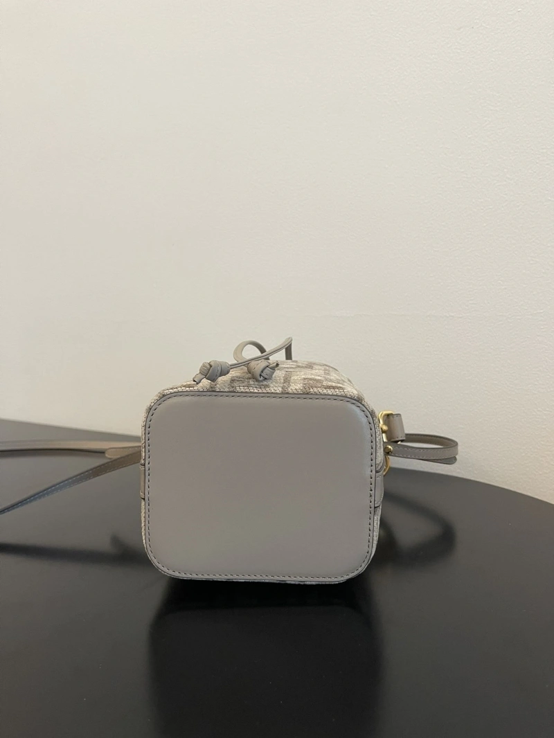 Practical Fxndx Bucket Bags 69000