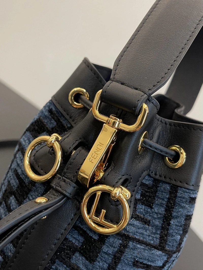 Classic Fxndx Bucket Bags 69039