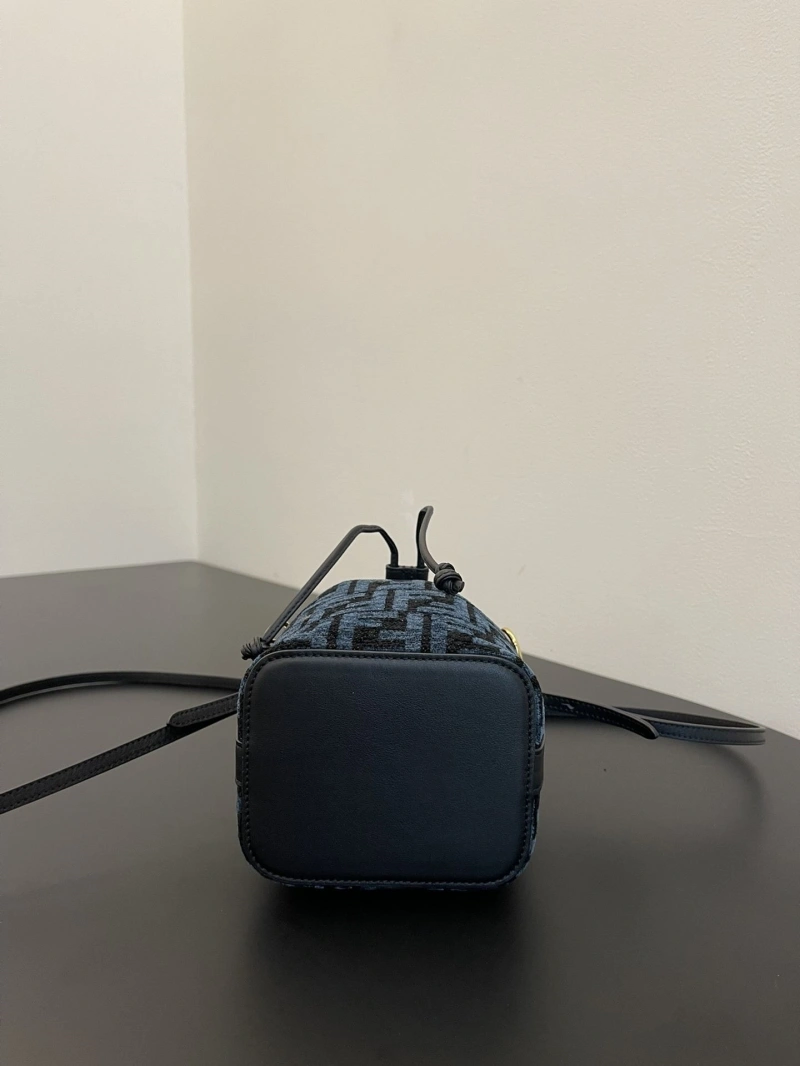 Classic Fxndx Bucket Bags 69039