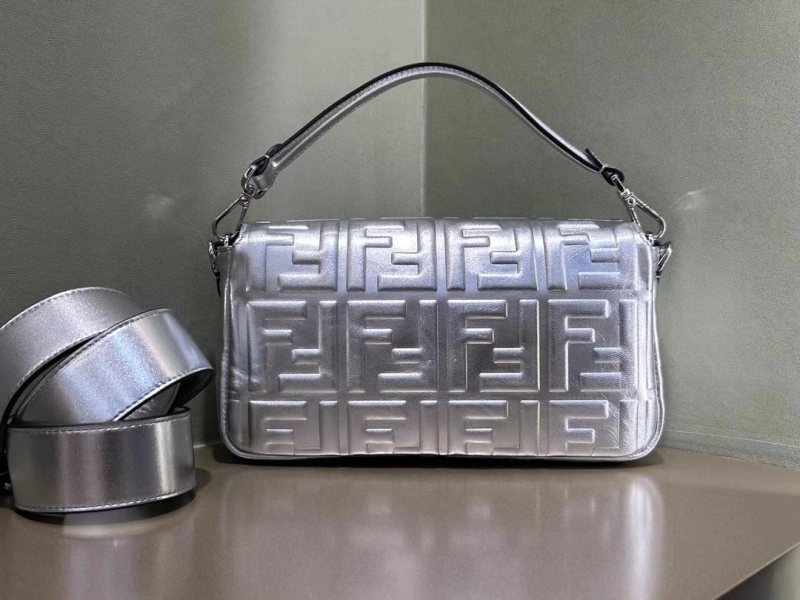 Compact Fxndx Baguette Bags 69001