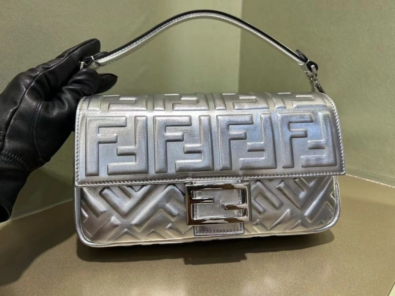 Compact Fxndx Baguette Bags 69001