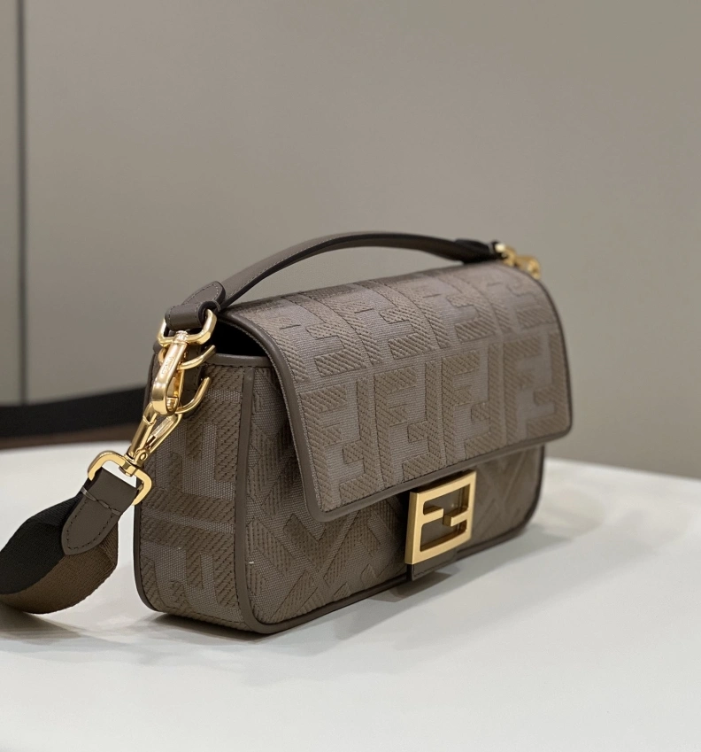 Fashionable Fxndx Baguette Bags 68642
