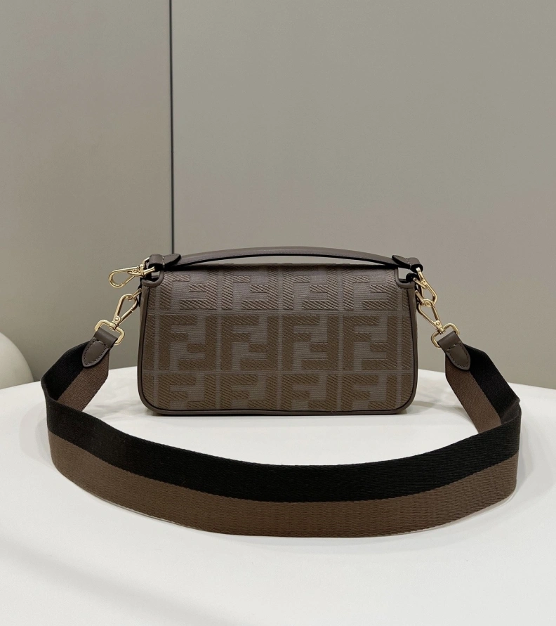 Fashionable Fxndx Baguette Bags 68642