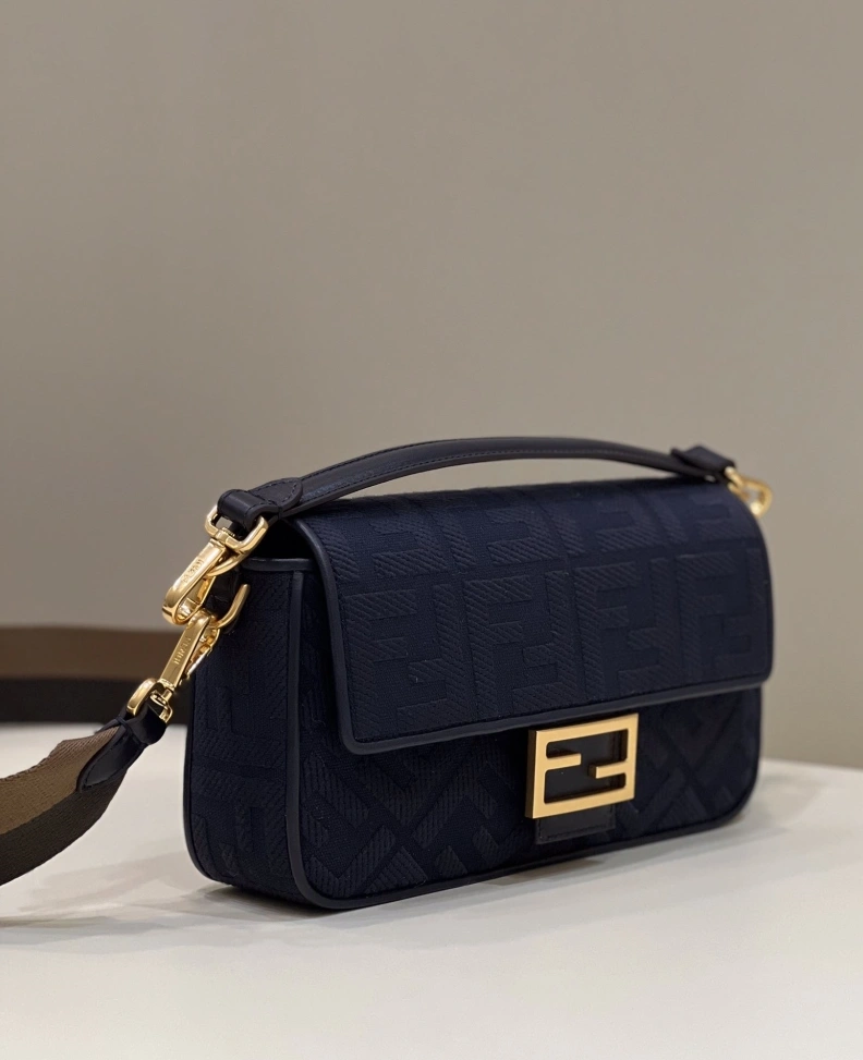 Fxndx Baguette Bags Bold 68638