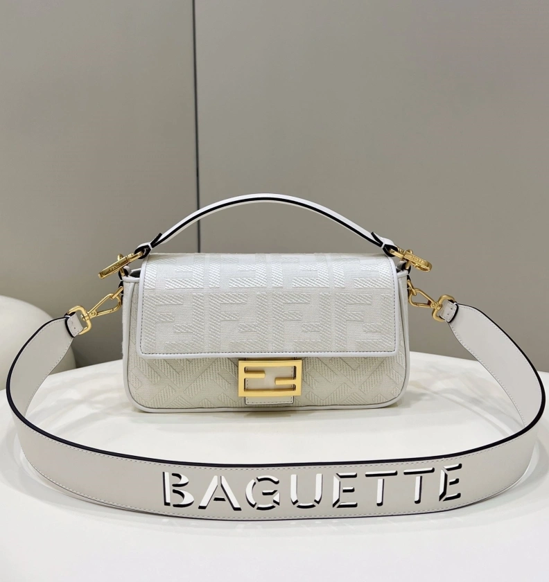 Resilient Fxndx Baguette Bags 68631
