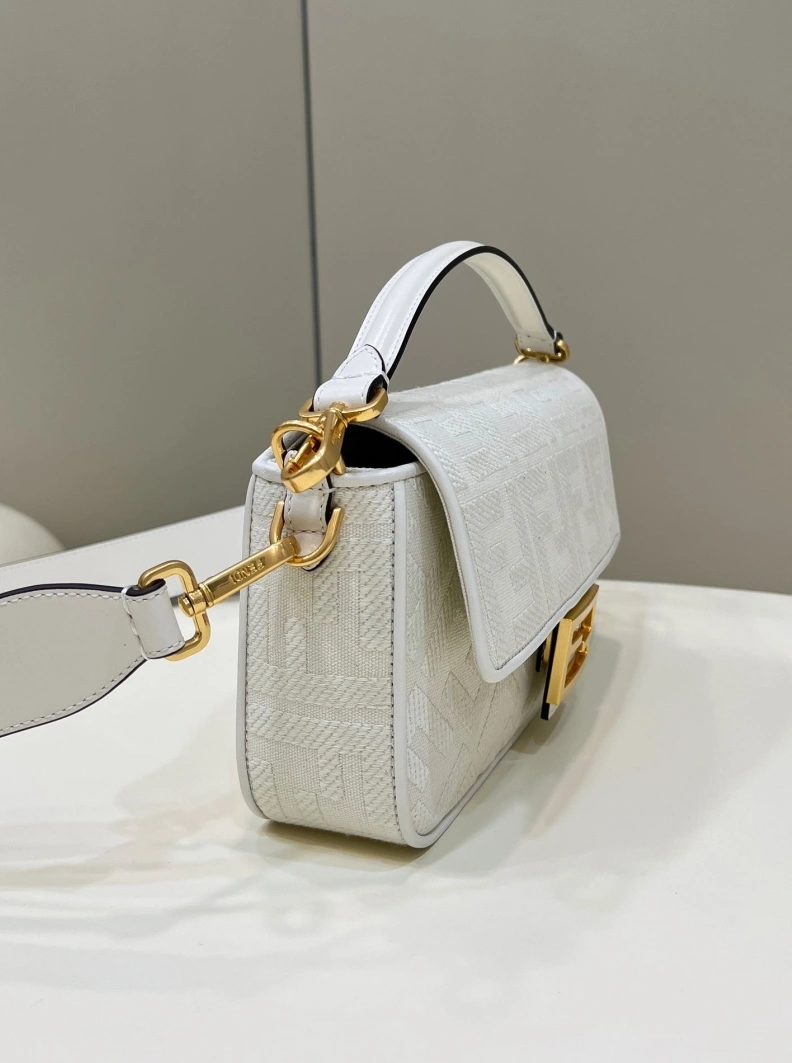 Resilient Fxndx Baguette Bags 68631