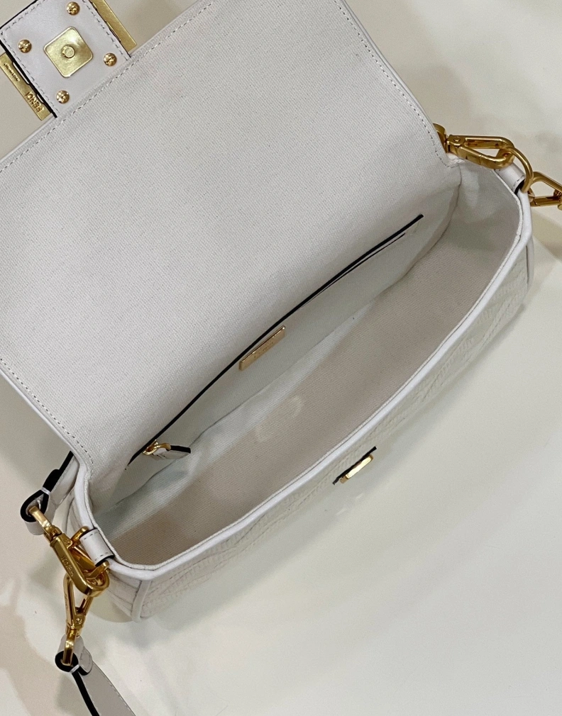 Resilient Fxndx Baguette Bags 68631