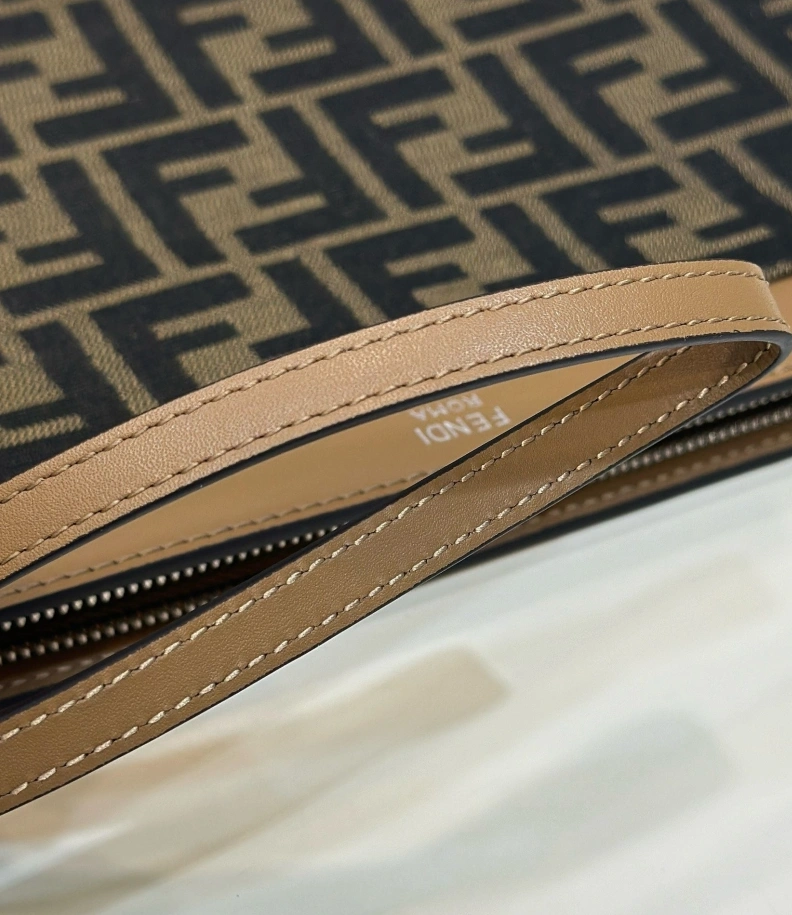 Versatile Fxndx Clutch Bags 68561
