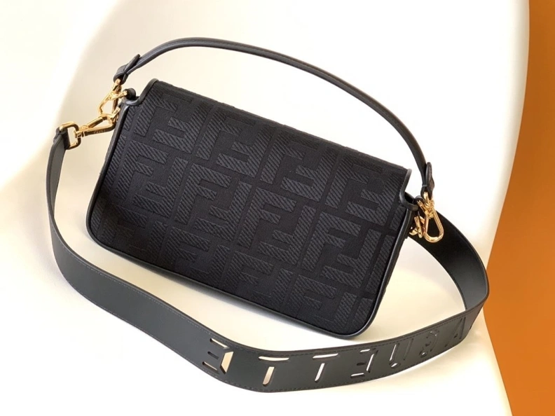 Bold Fxndx Baguette Bags 68577