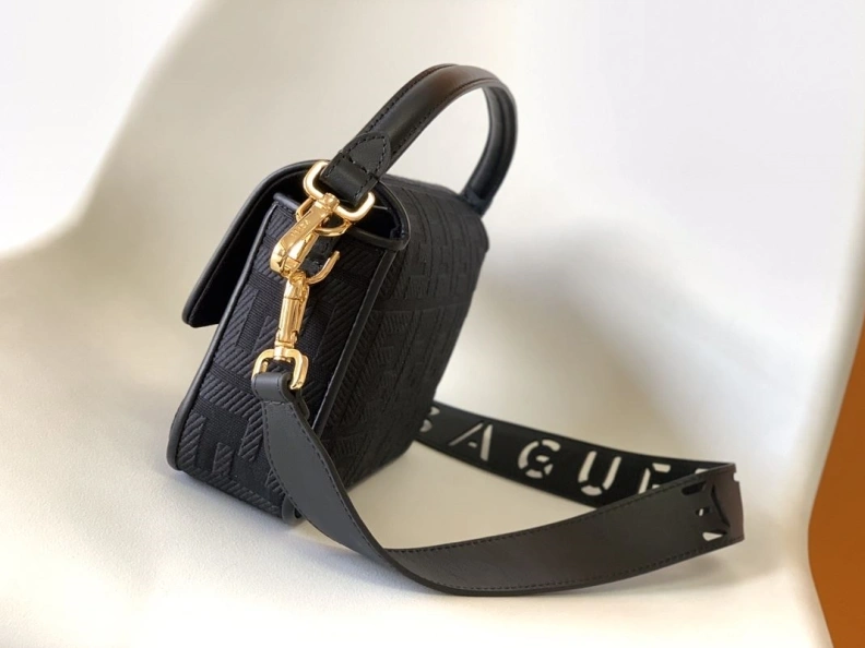 Bold Fxndx Baguette Bags 68577