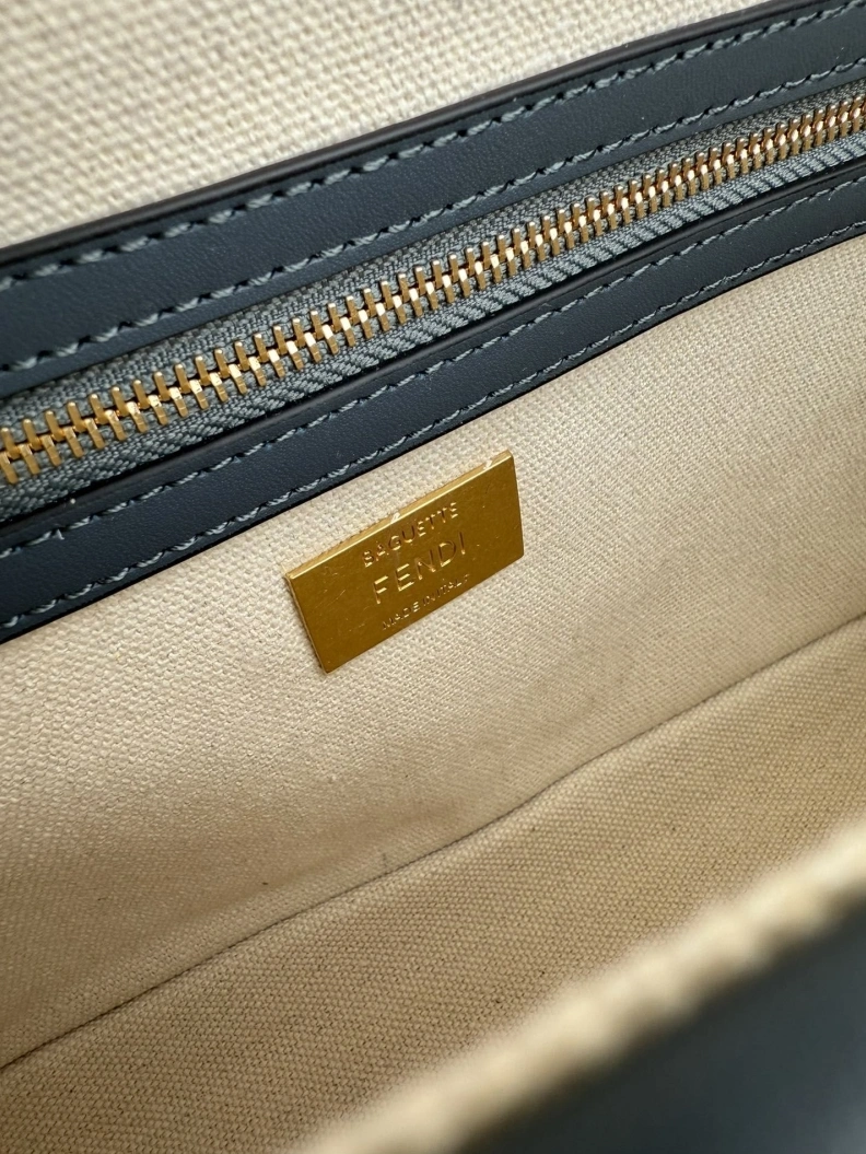 Vibrant Fxndx Baguette Bags 68411