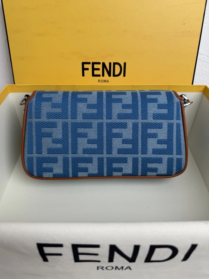 Soft Fxndx Baguette Bags 68409
