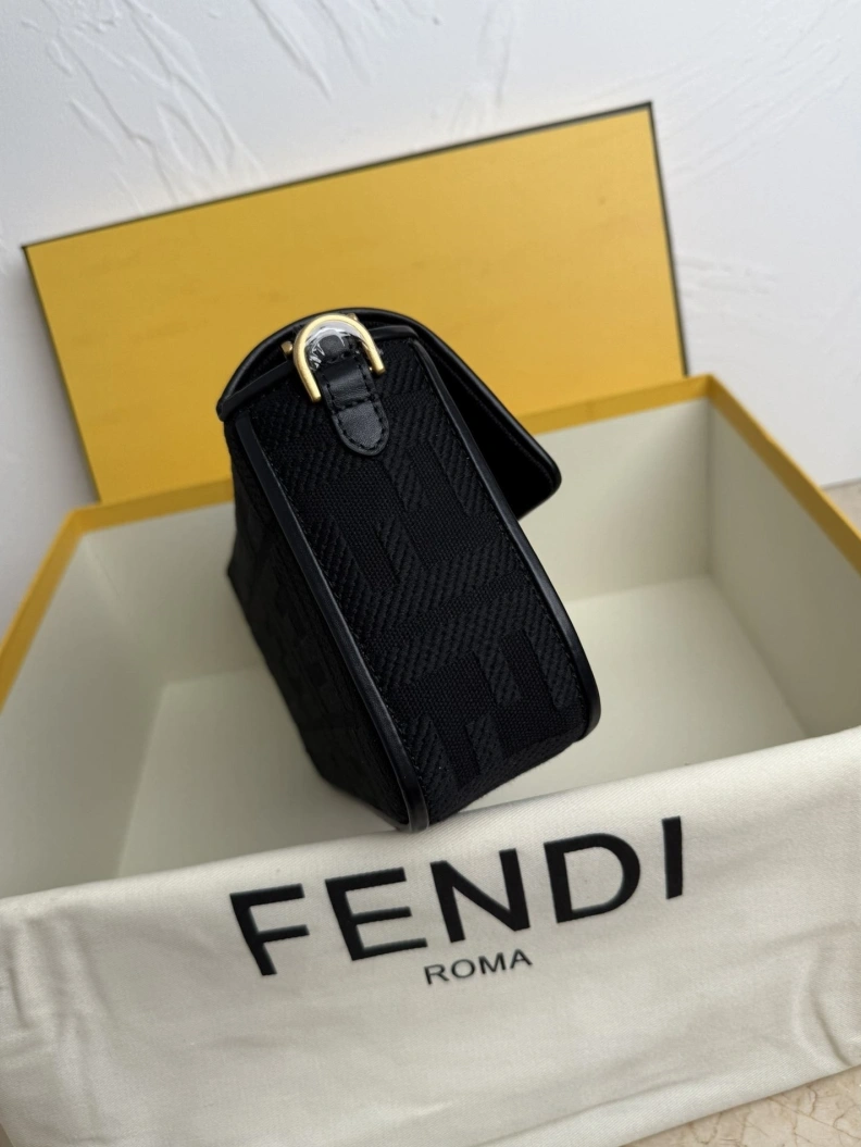 Classic Fxndx Baguette Bags 68424