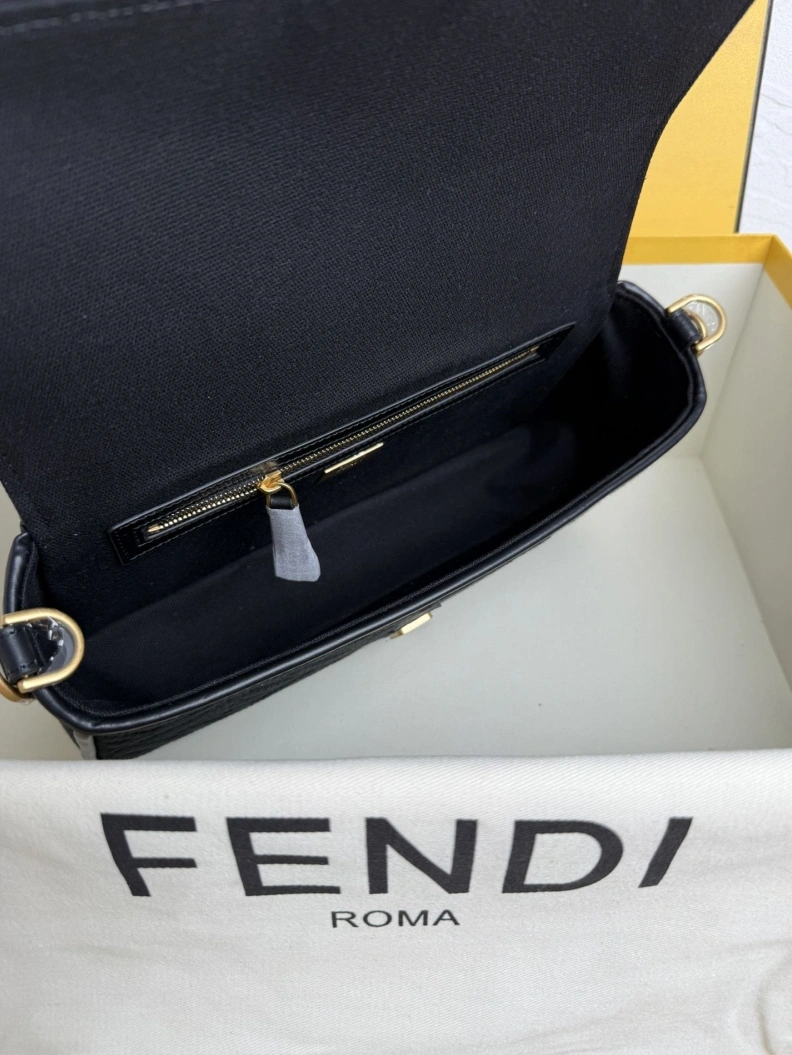Classic Fxndx Baguette Bags 68424