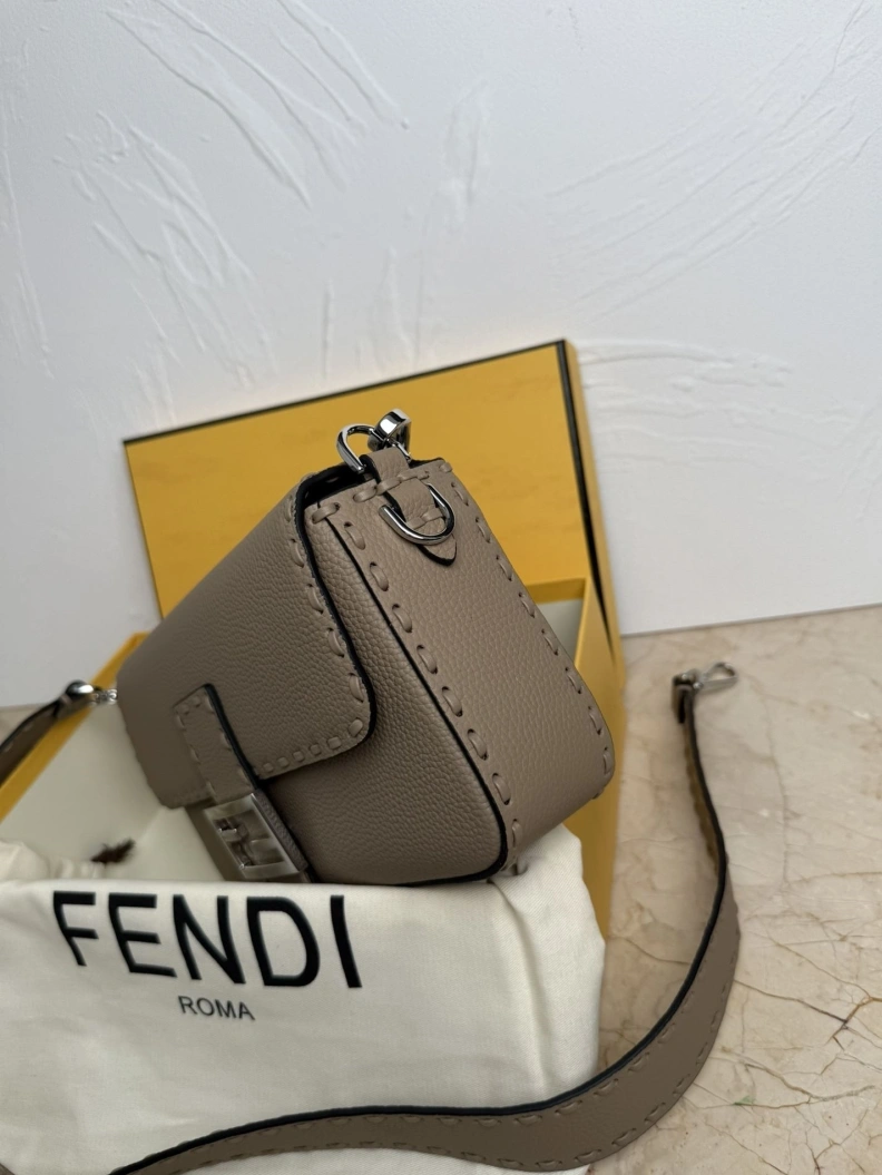 Fxndx Baguette Bags Vibrant 68422