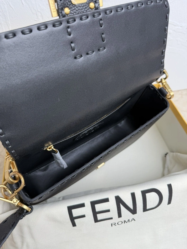 Sophisticated Fxndx Baguette Bags 68430