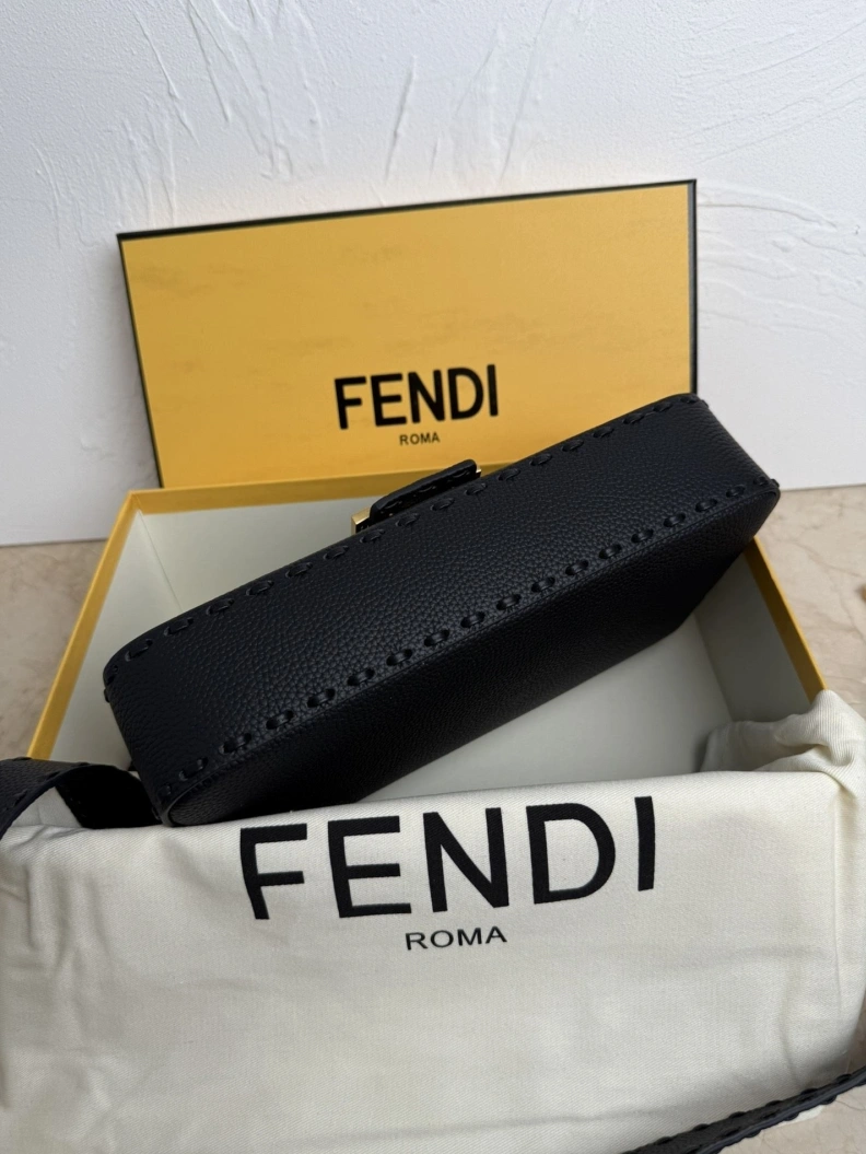Sophisticated Fxndx Baguette Bags 68430