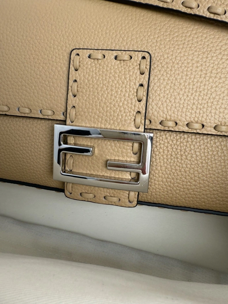 Fashionable Fxndx Baguette Bags 68401