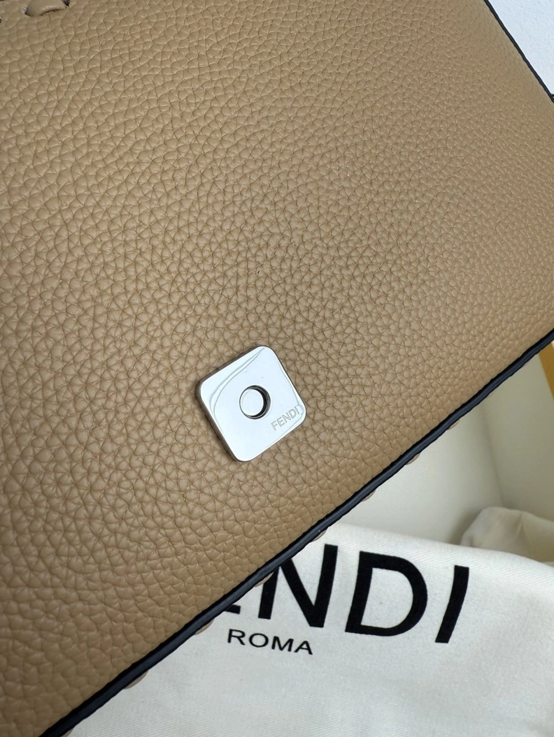 Fashionable Fxndx Baguette Bags 68401