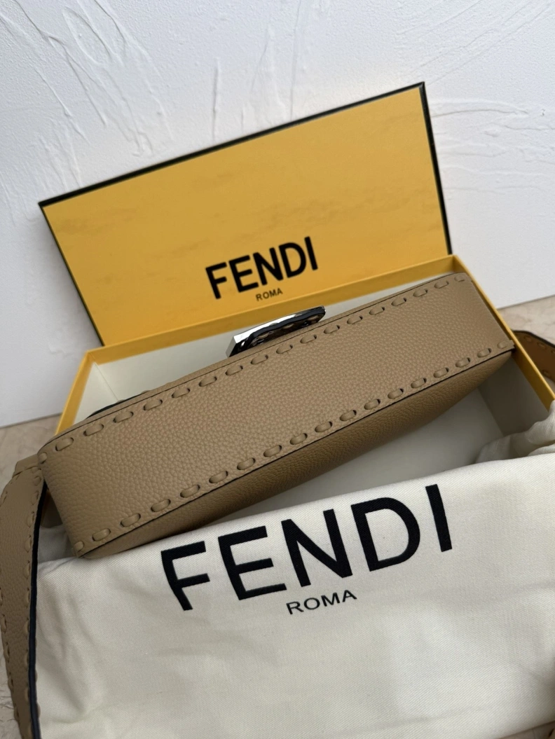 Fashionable Fxndx Baguette Bags 68401