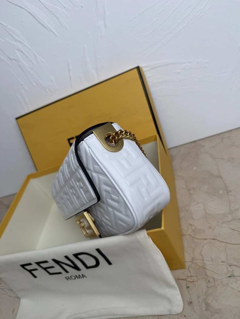 Resilient Fxndx Baguette Bags 68426